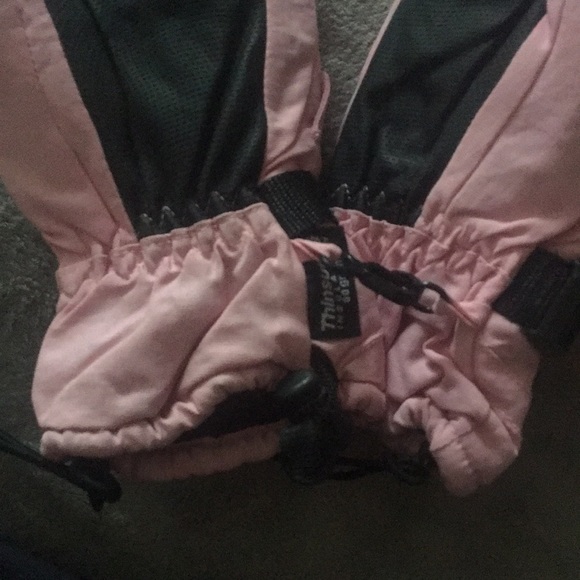 Skiing gloves - Picture 3 of 4